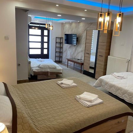 Bora Apartmani - Free Parking - City Center Враня Екстериор снимка